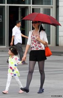 好看的丝袜教师妈妈,丝袜教师妈妈的时尚魅力与温馨育儿故事
