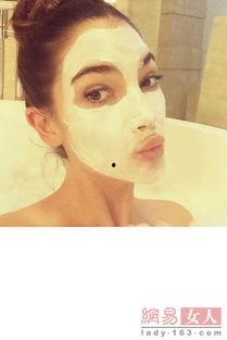敷面膜明星图片,明星敷面膜瞬间捕捉”