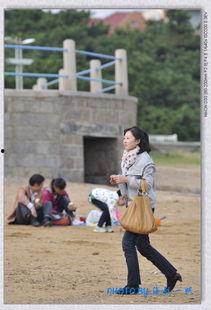 偷窥日本沙滩沐浴,揭秘日本沙滩沐浴的私密瞬间